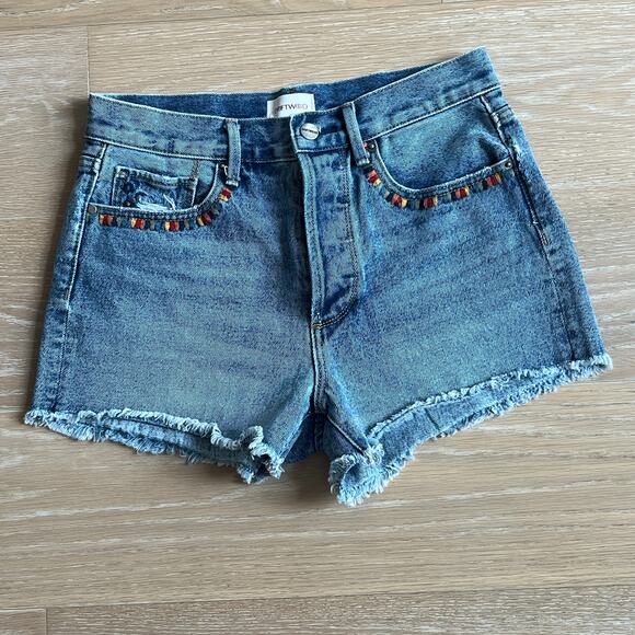 Driftwood x Folklore Goldie White Denim Frayed Hem Embroidered Jean Shorts sz 26 - Picture 3 of 8